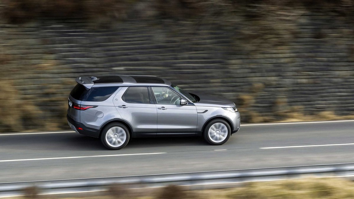 Land-Rover-Discovery-21-9