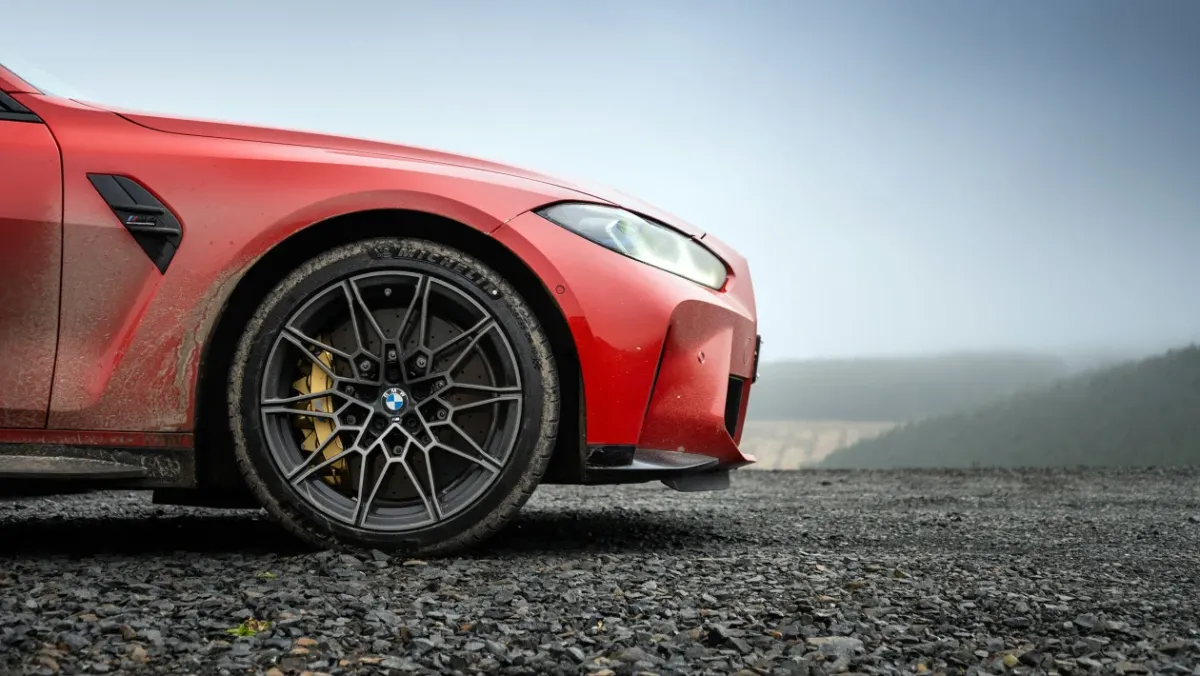 BMW-M4-Competition-xDrive-6