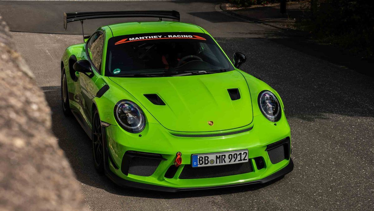 Manthey-Racings-Porsche-11