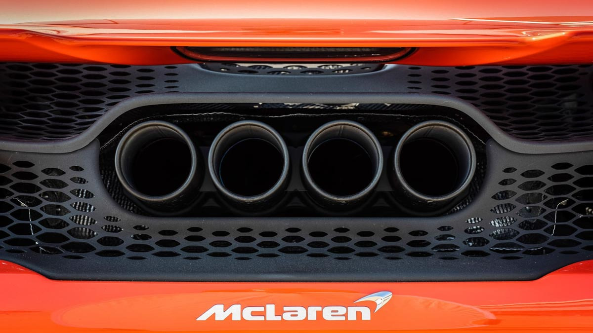 McLaren-765LT-2020-8