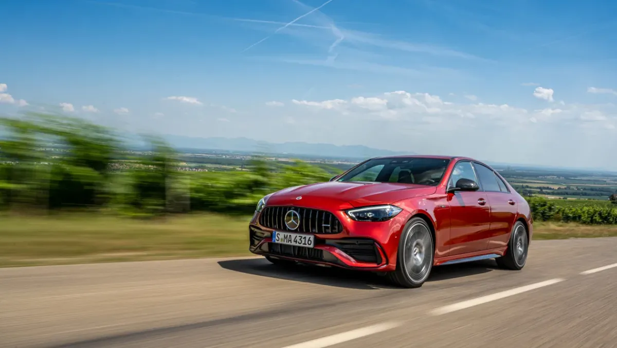 Mercedes-AMG-C43-2022-Review-10