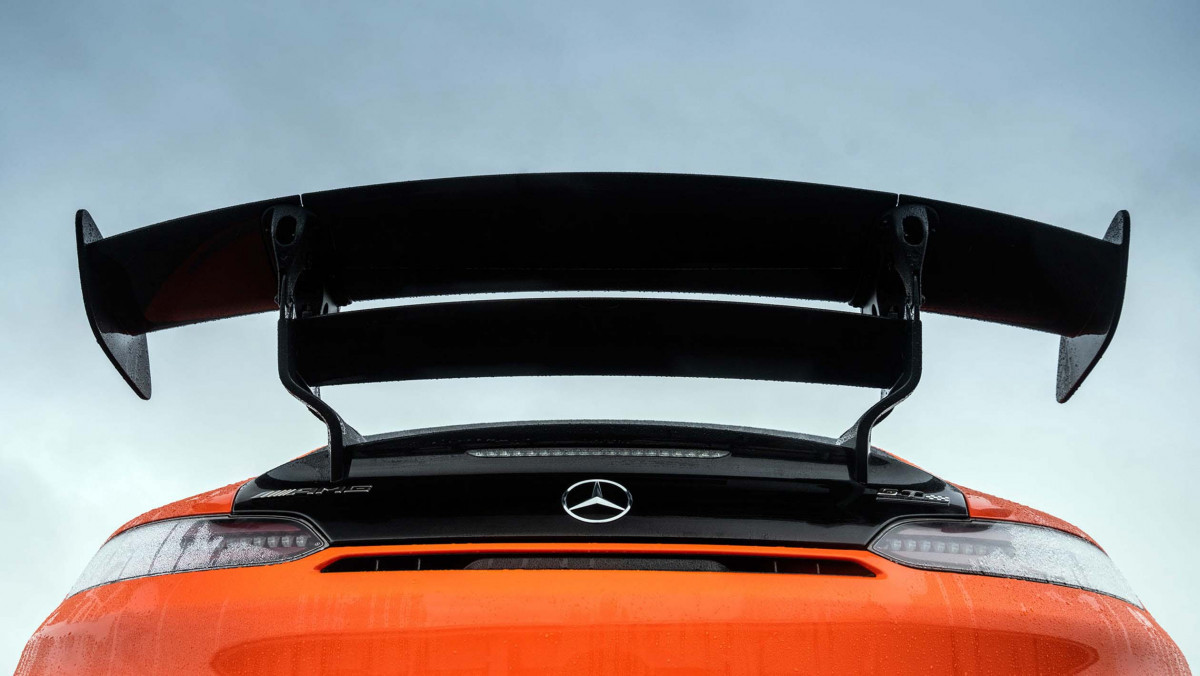 Mercedes-AMG-GT-Black-Series-2021-10