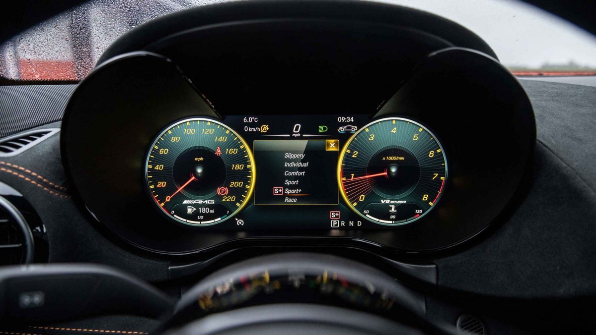 Mercedes-AMG-GT-Black-Series-2021-19