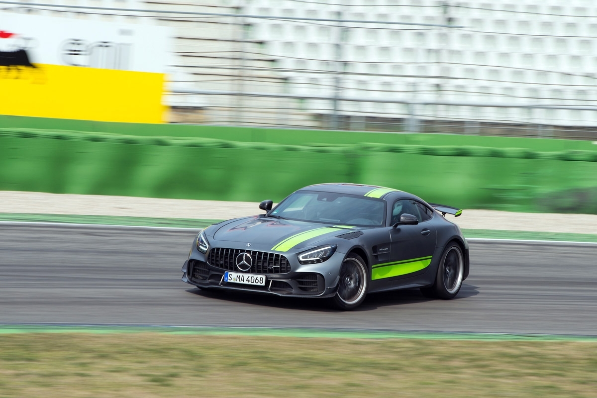 Mercedes-AMG GT R Pro review-2