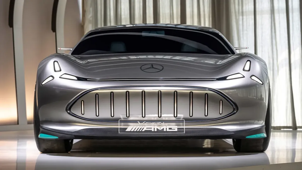 Mercedes-AMG-Vision-Concept-11