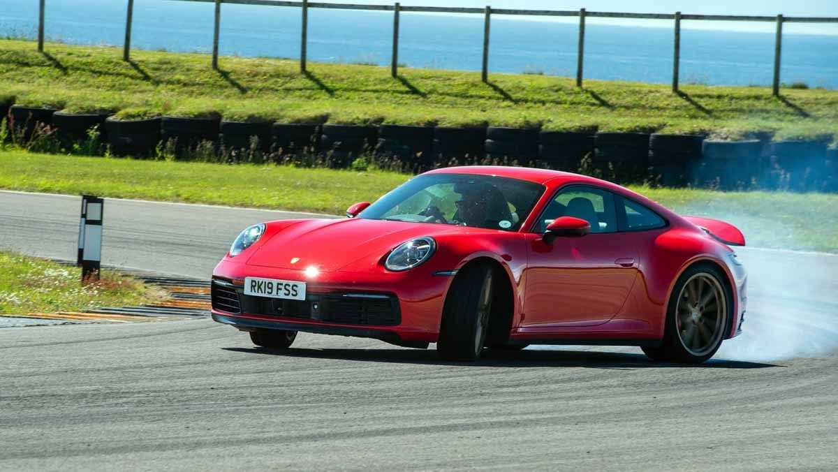 Porsche-911-review-3