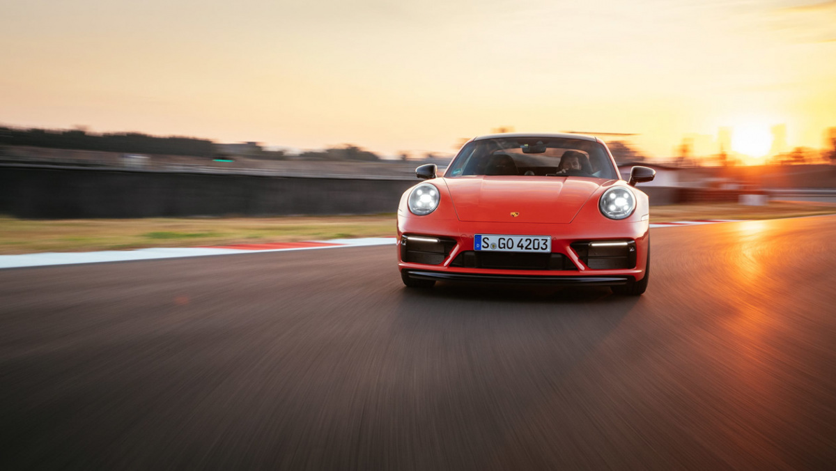 Porsche 911 Carrera 4 GTS 2022 review – middle child 992 shapes up