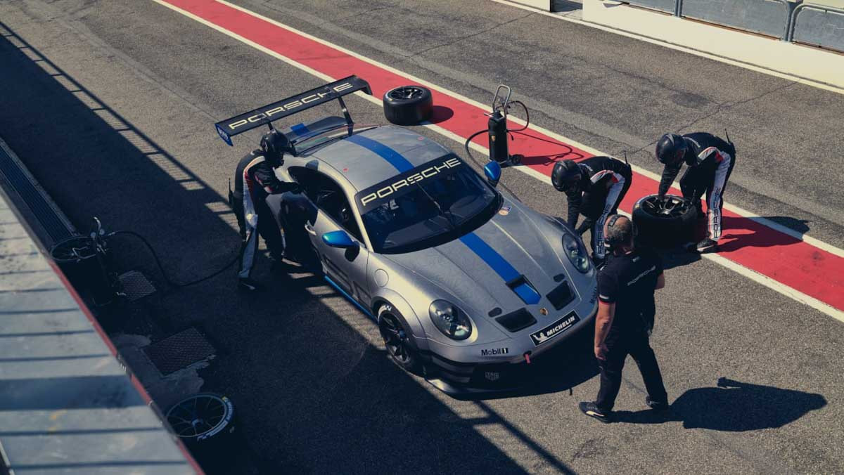 Porsche-911-GT3-Cup-12
