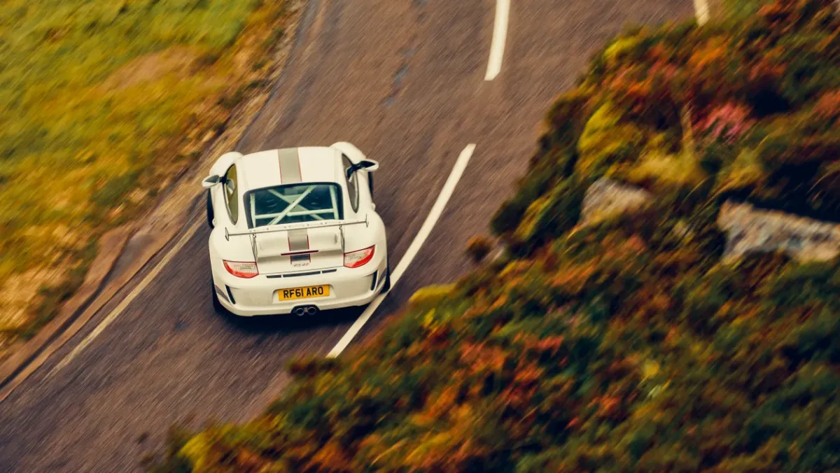Porsche-911-GT3-RS-4-review-2022-2
