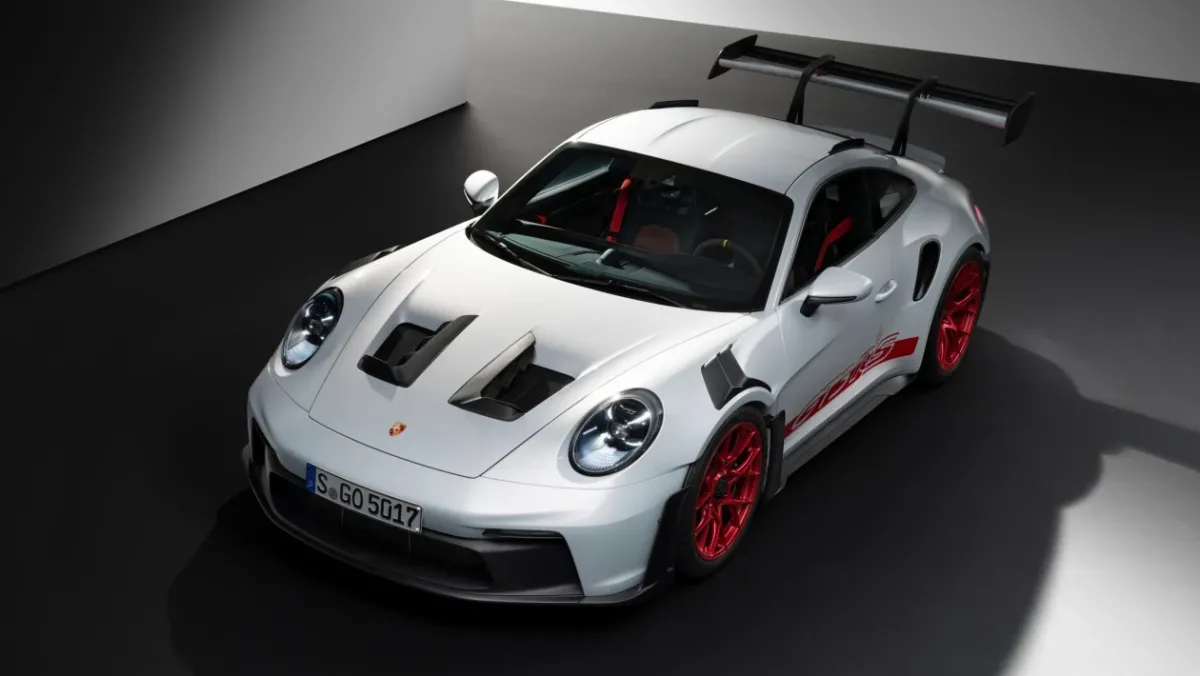 Porsche-911-GT3-RS-17