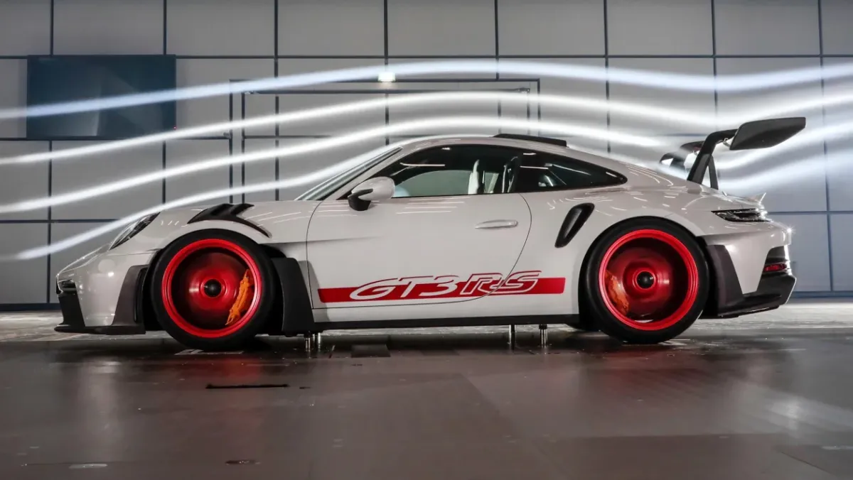 Porsche-911-GT3-RS-19