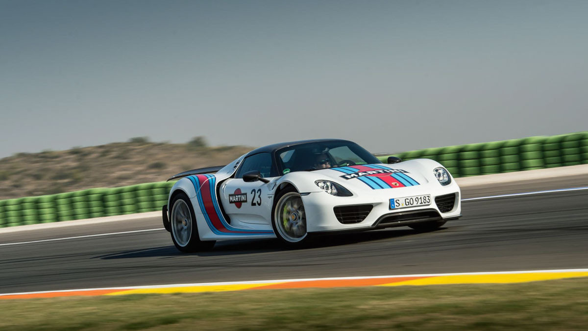 Porsche-918-Spyder-review-10