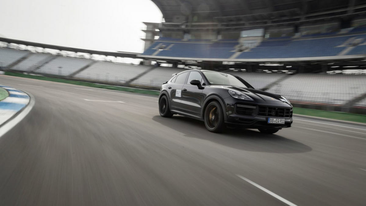 Porsche-Cayenne-Turbo-S-Coupe-1