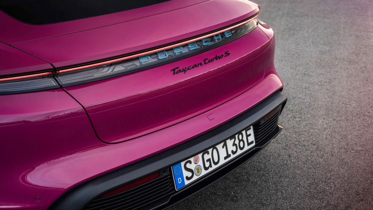 Porsche-Taycan-updated-4