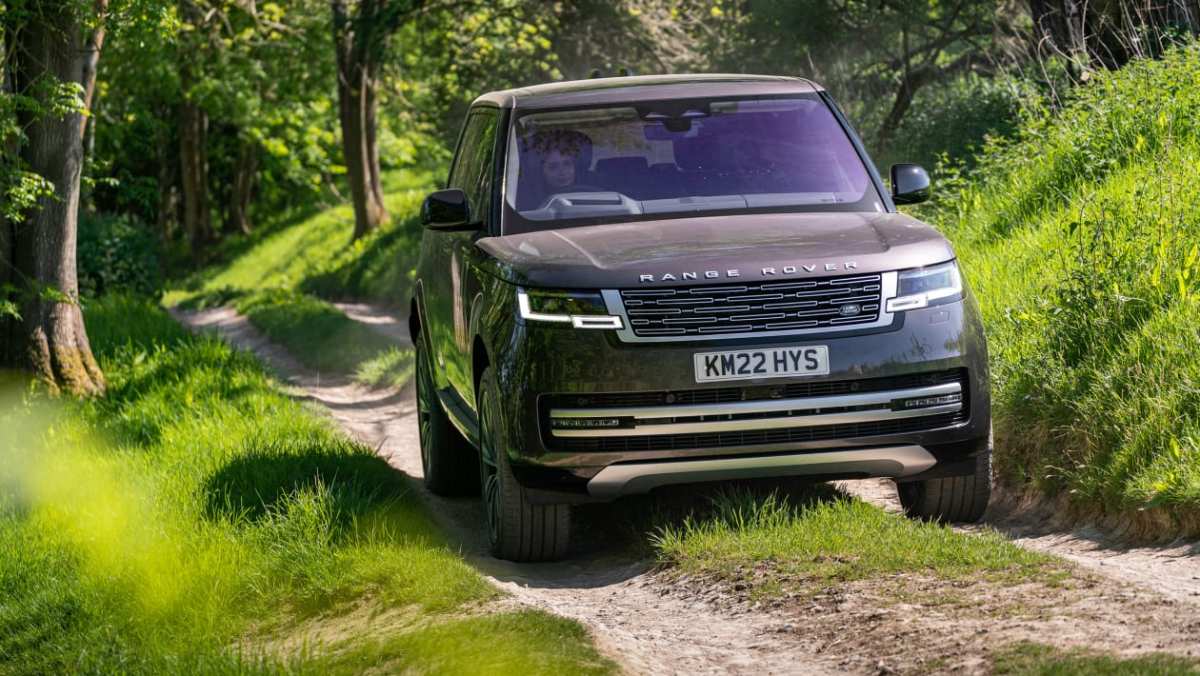Range-Rover-2022-review-10