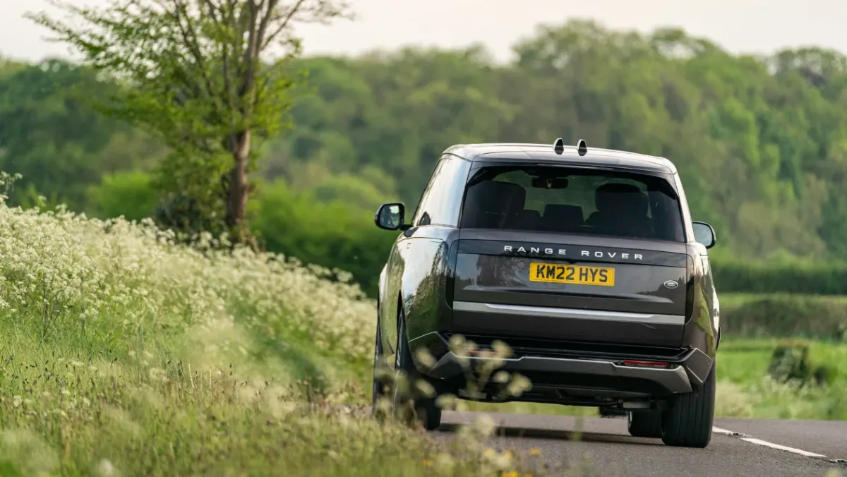 Range-Rover-2022-review-12