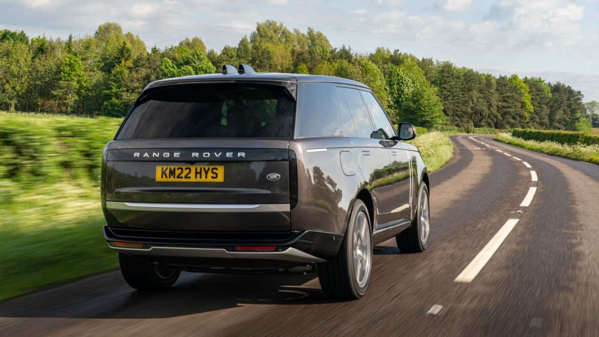 Range-Rover-2022-review-2