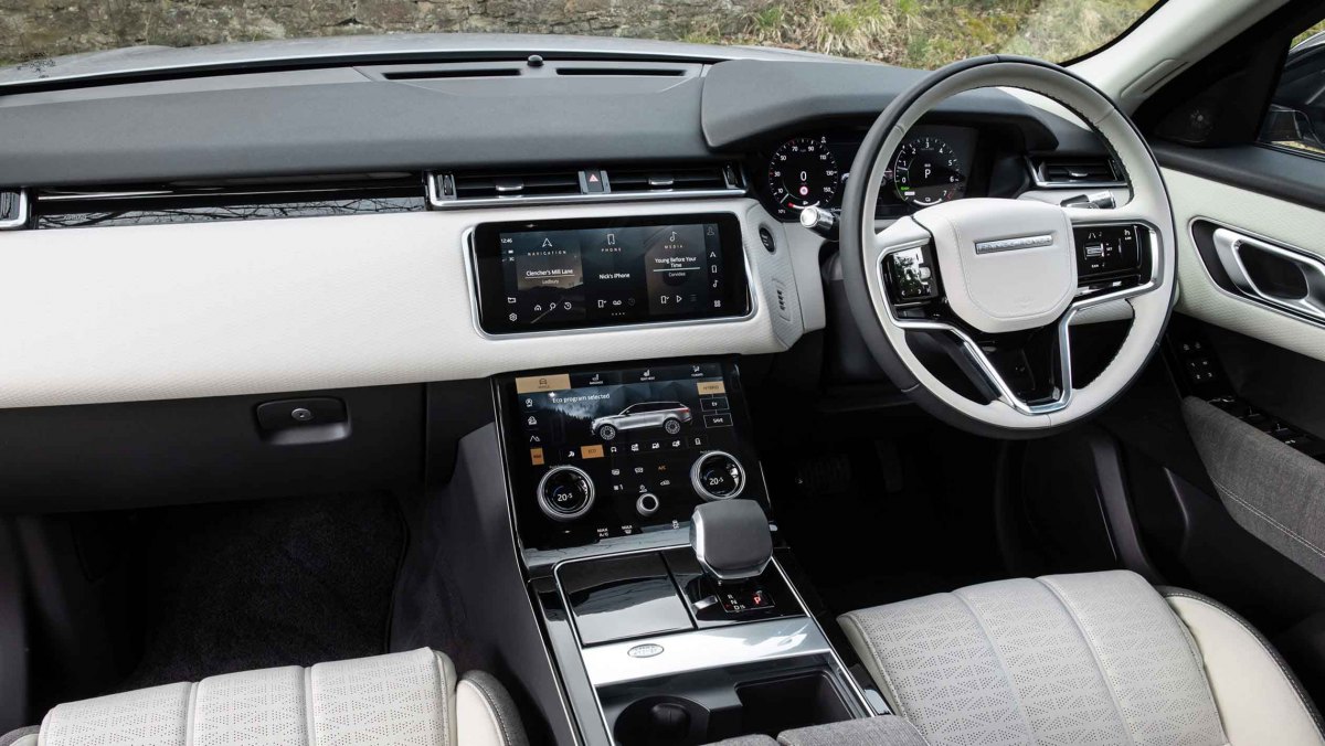 Range-Rover-Velar-2021-2