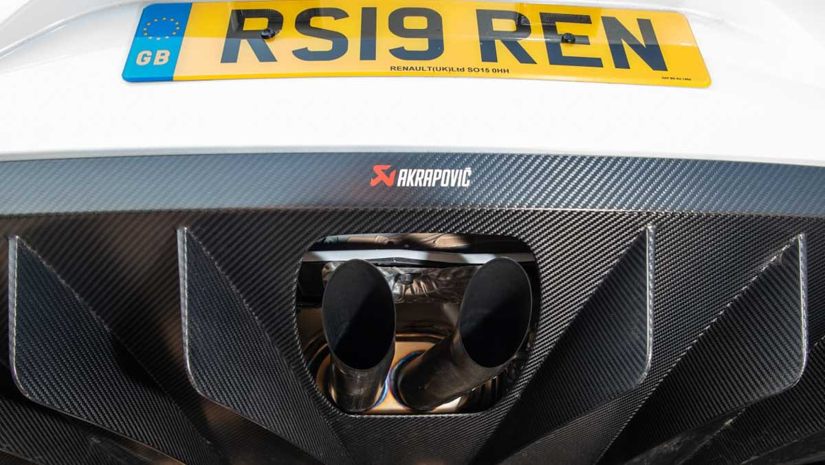 Renault-Megane-RS-Trophy-R-7
