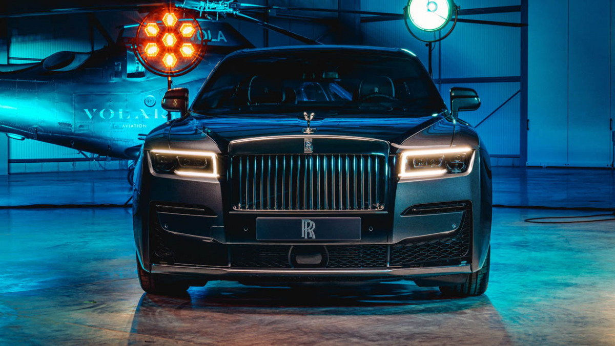 Rolls-Royce-Ghost-Black-Badge-5