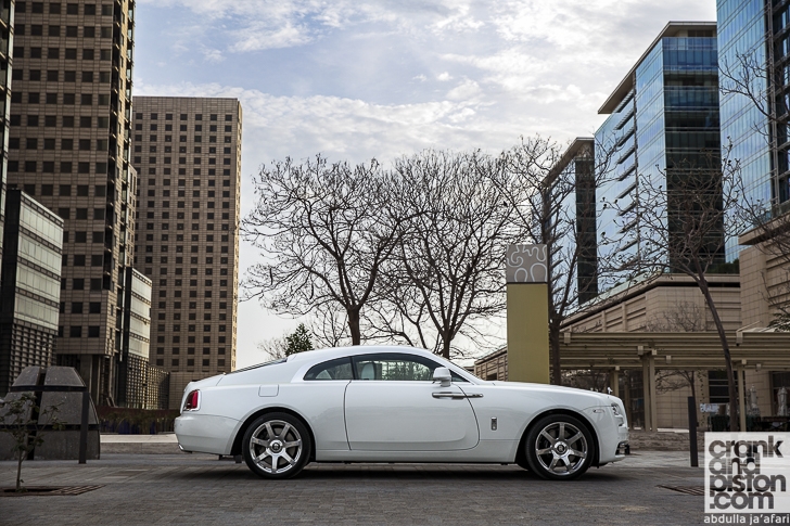 Rolls-Royce Wraith Inspired by Fashion 02