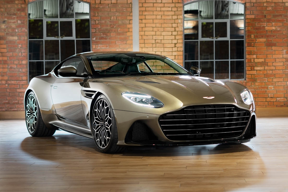 Special-edition-007-Aston-Martin-1