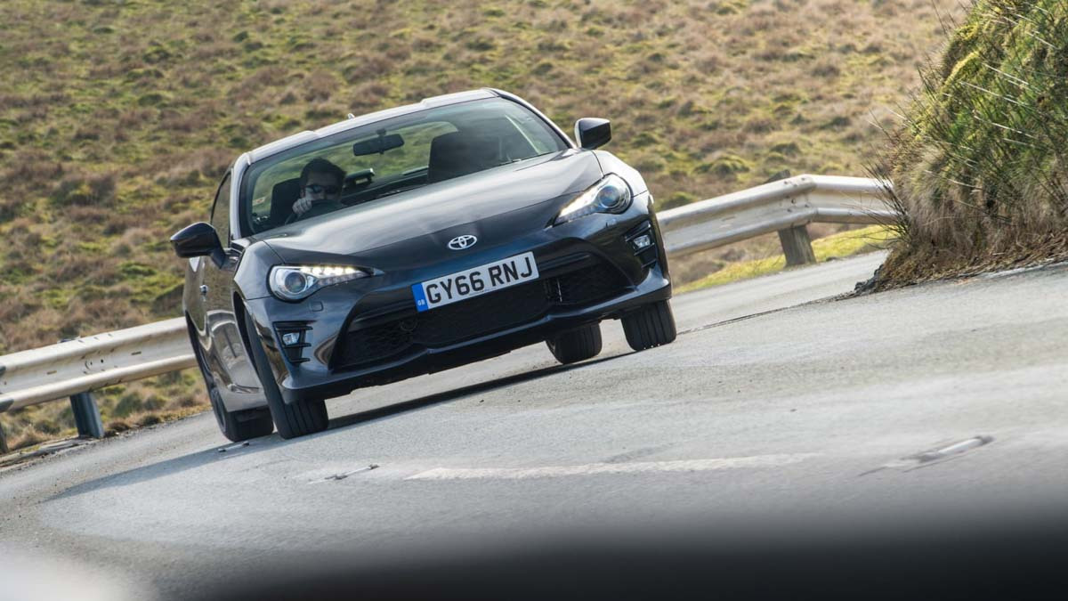 Toyota-GT86-review-1