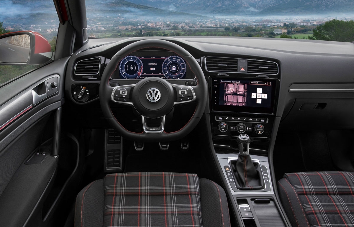 Volkswagen Golf GTI review-15
