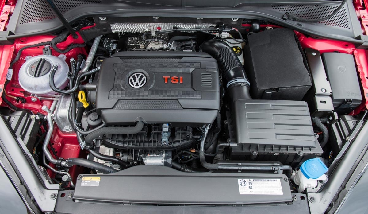 Volkswagen Golf GTI review-5