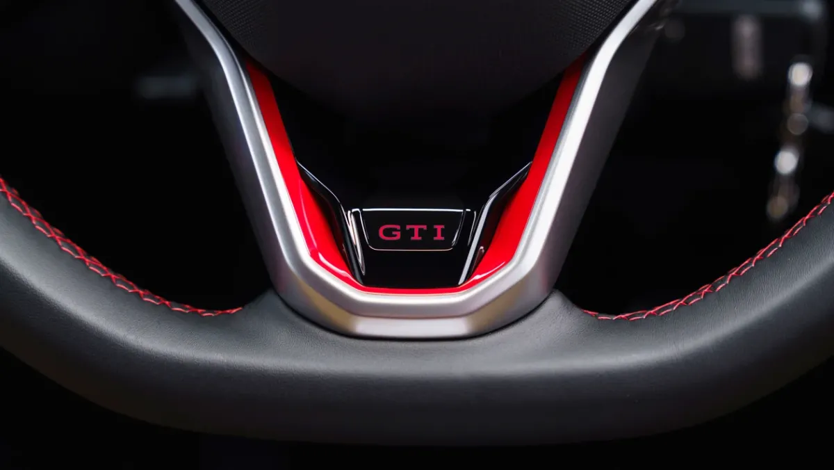 Volkswagen-Polo-GTI-review-2022-15