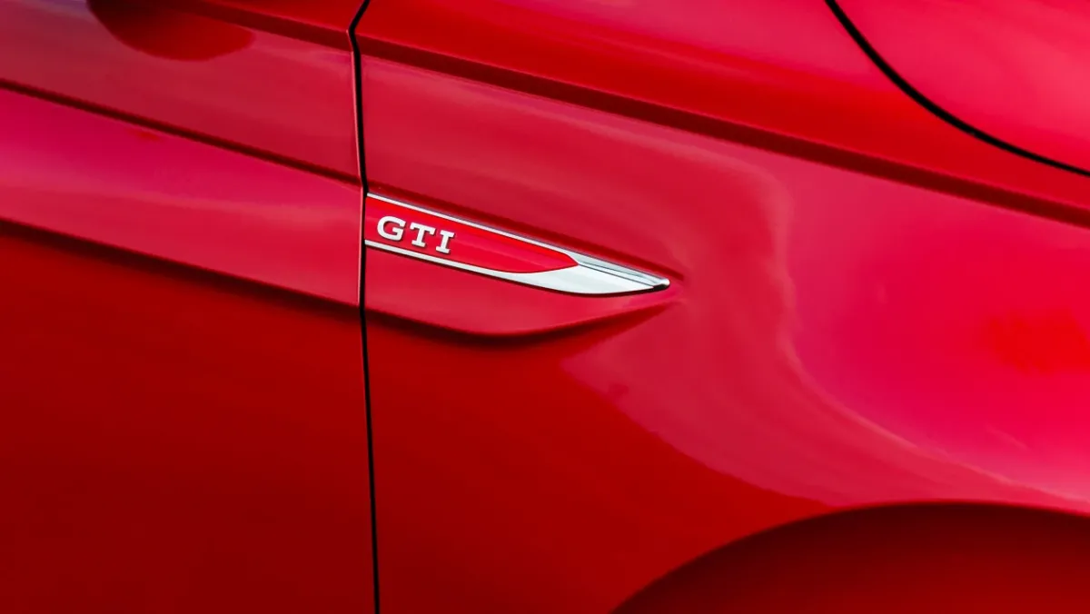 Volkswagen-Polo-GTI-review-2022-17